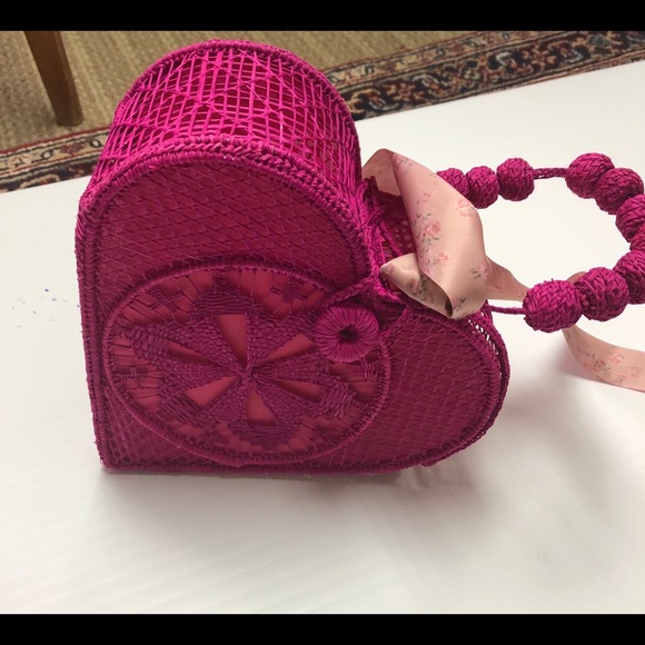 Into the woods Mary Kate love heart bag - Picture 2 of 4